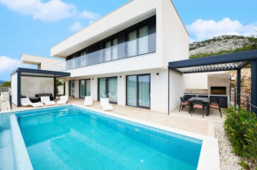 White Palm Villa